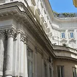 Crispi Modern Flat In The Historic Center アパート *