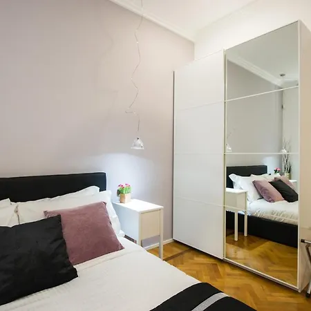 Crispi Modern Flat In The Historic Center アパート *