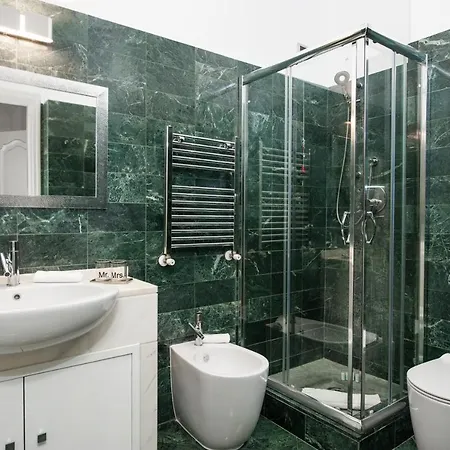 Crispi Modern Flat In The Historic Center Апартаменты
