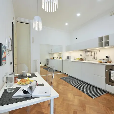 Crispi Modern Flat In The Historic Center Appartement Rome